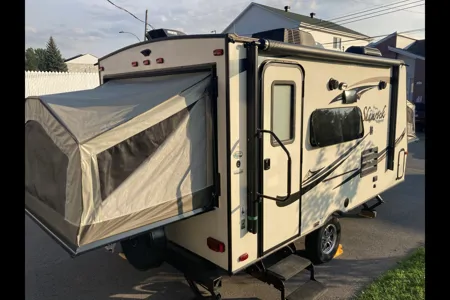 Shamrock 17’ Hybride 