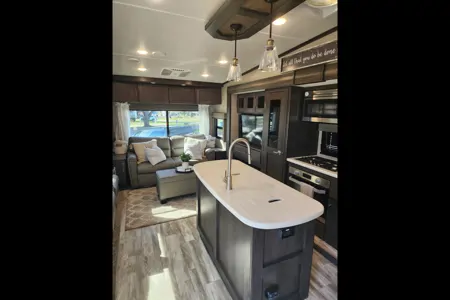 Ricky's Grand Design Reflection 303rls Fifth Wheel