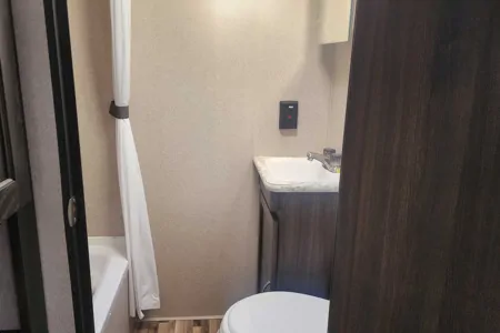 Thomas's Springdale 1800 BH Trailer