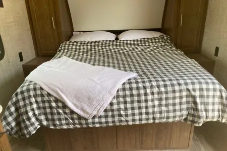 Cornerfield Grand River Bunkhouse 
