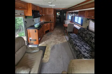 Sully's Coachmen Aurora Class A