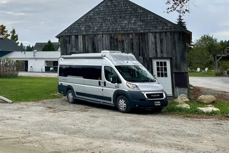 Vanlife Thor Motor Coach Tellaro 20AT Class B