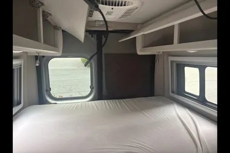 Vanlife Thor Motor Coach Tellaro 20AT Class B