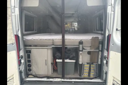 Vanlife Thor Motor Coach Tellaro 20AT Class B