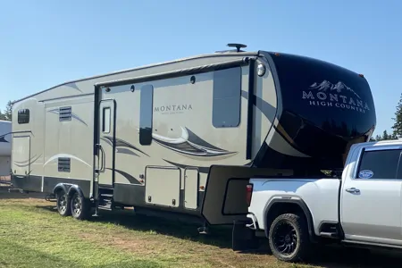 Justin's Keystone Montana High country Fifth Wheel