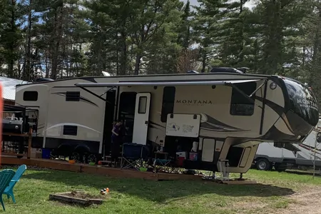 Justin's Keystone Montana High country Fifth Wheel