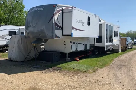 2013 Forest River Wildcat at Golf Resort