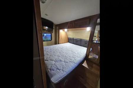 The Bear Cub KZ Spree C250BHS Travel Trailer