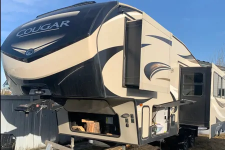 Mikes Keystone cougar fifth wheel