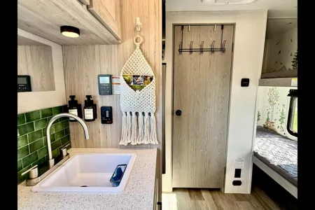 NEW 2025 heartland - COZY - fun for kids - even SUV can tow!