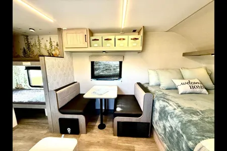 NEW 2025 heartland - COZY - fun for kids - even SUV can tow!