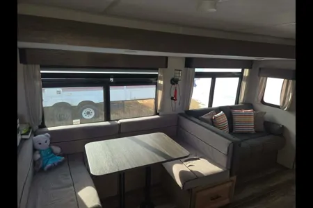 RV Cherokee Black Label