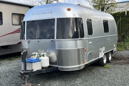 Blue Moose Airstream International CCD Travel Trailer