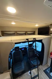 Mercedes Jayco Melbourne 24L