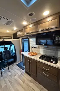 Mercedes Jayco Melbourne 24L