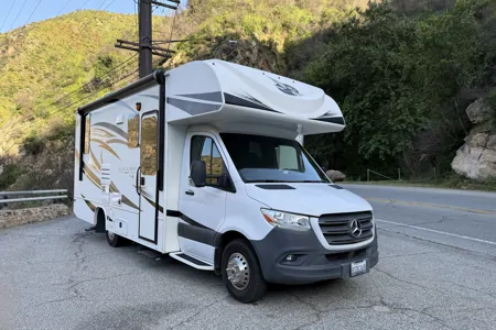 Mercedes Jayco Melbourne 24L