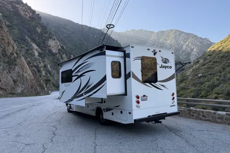 Mercedes Jayco Melbourne 24L