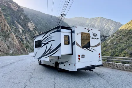 Mercedes Jayco Melbourne 24L