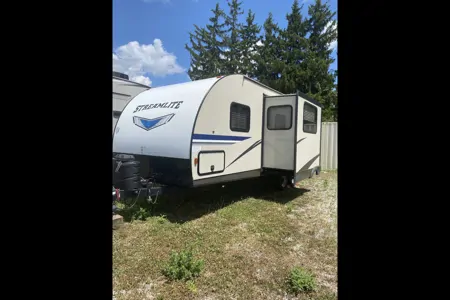 Steve's Gulf Stream Streamlite Travel Trailer