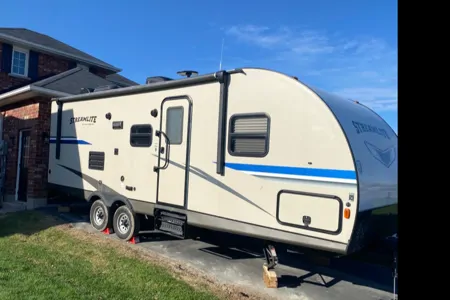 Steve's Gulf Stream Streamlite Travel Trailer