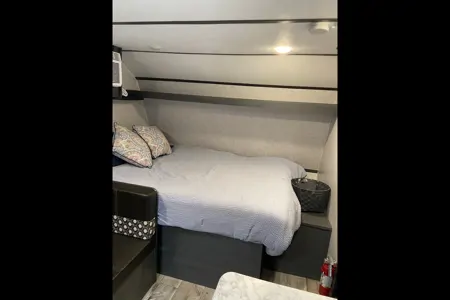 Dawna's Dutchmen Aspen Trail 17BH Travel Trailer