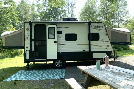Kerry's Coachmen Clipper Hybrid