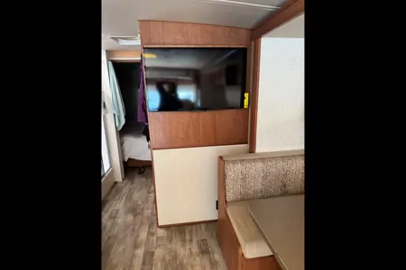 Deborah's Winnebago Vista Class A
