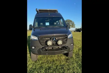 2025 27North Venture AWD - Luxe Off-Grid Explorer (Starlink + Solar)