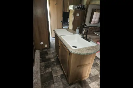 Michael 's Coachman Keystone outback terrain 299tbh Travel Trailer