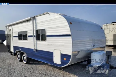 Carrie's Riverside RV Retro Travel Trailer