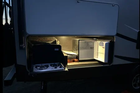 Adventure-Ready Travel Trailer – Comfort, Style & Everything You Need!