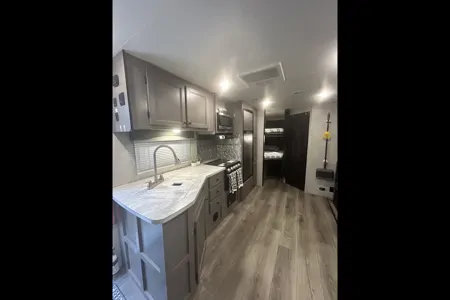 Adventure-Ready Travel Trailer – Comfort, Style & Everything You Need!