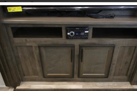 Milestone Fifth Wheel