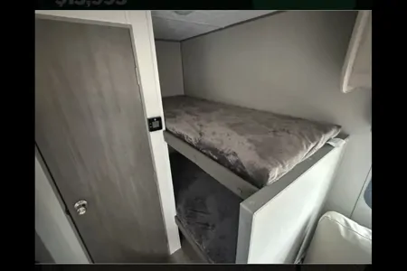 Coachmen Catalina Legacy 164BHX Travel Trailer