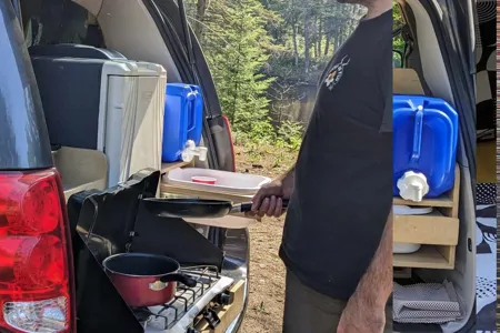 Jowelle, notre dodge caravan aménagée ! L'aventure commence ici !