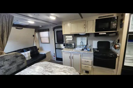 Winnebago Bunk House 2306BHS Travel Trailer