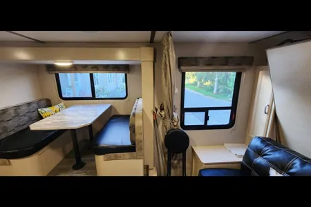 Winnebago Bunk House 2306BHS Travel Trailer