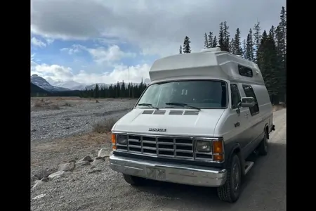 Harvie the Dodge B250