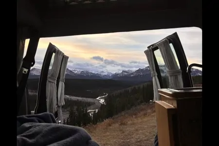 Harvie the Dodge B250