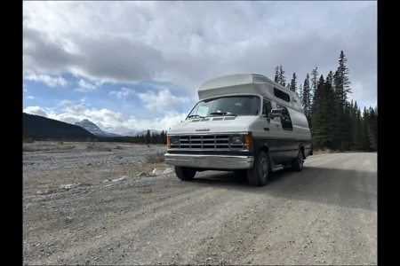 Harvie the Dodge B250