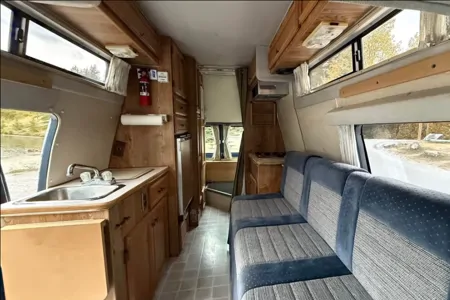 Harvie the Dodge B250