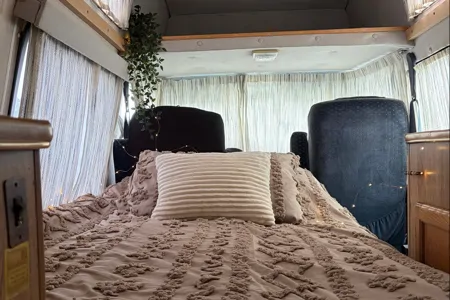 Harvie the Dodge B250