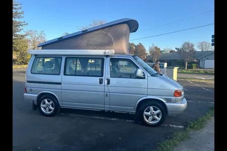 Nick's Volkswagen Eurovan Campervan