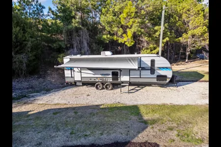 Cozy Camper on the Canal
