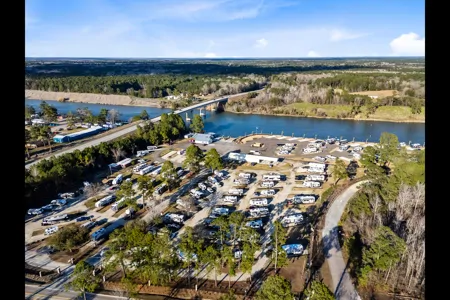 Cozy Camper on the Canal