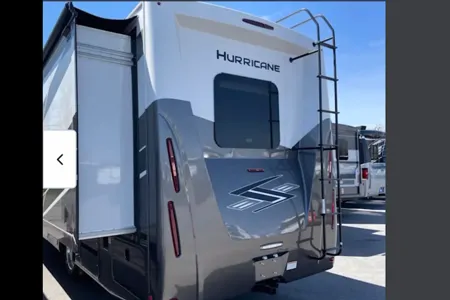 Thor Marathon Coach Hurricane 34J Class A