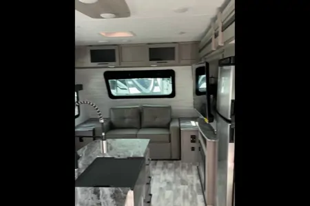 Dutchmen Kodiak Ultimate 3371 FLSL Travel Trailer