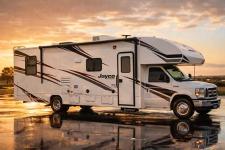 Shannon's Jayco Redhawk Class C