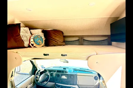 Shannon's Jayco Redhawk Class C