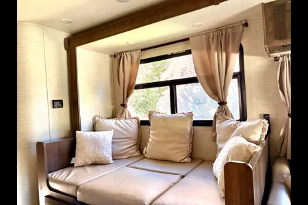 Shannon's Jayco Redhawk Class C